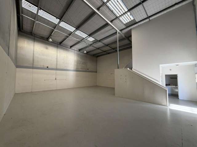 2/10 Enterprise Drive Henderson_3