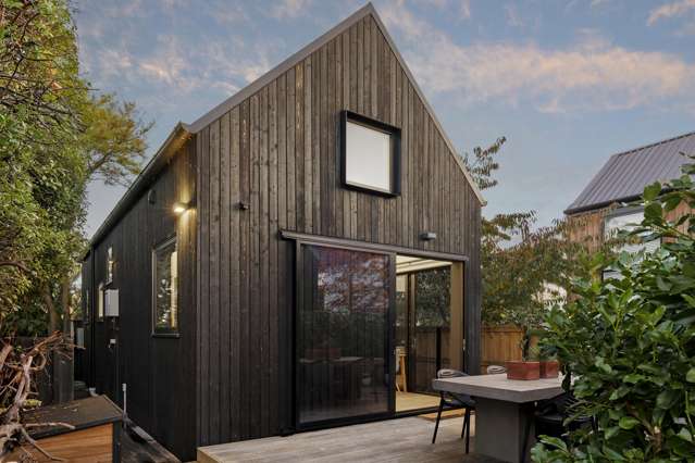 Sustainable, standalone city living