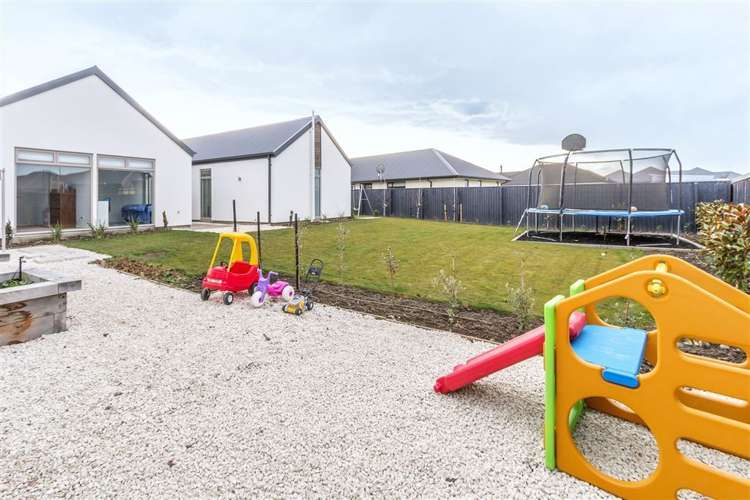 6 Dorothys Way West Melton_19