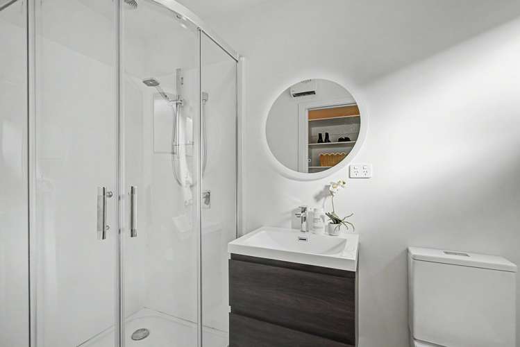 B/20 Holloway Waikiwi_9