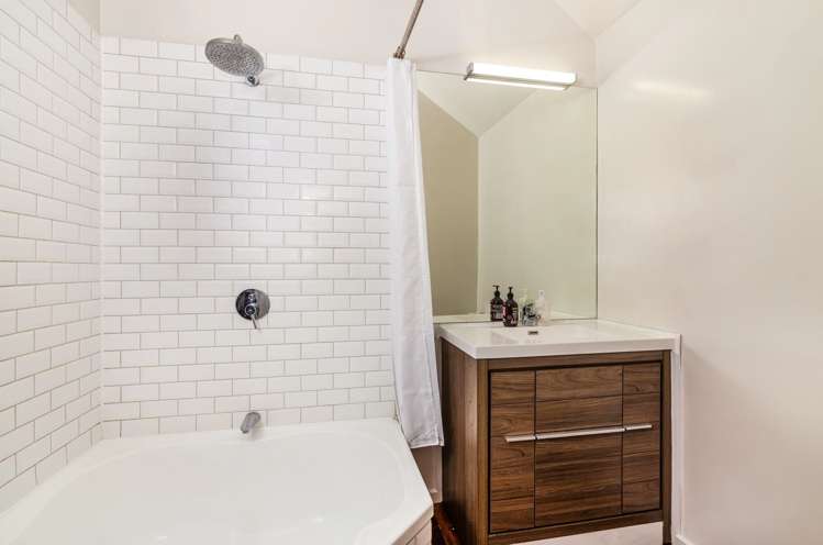 38 Huia Street Taupo_15