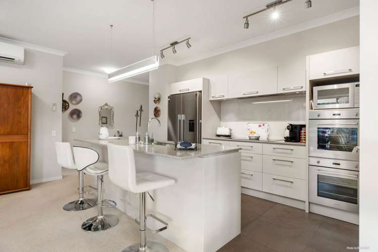 84 Eaves Bush Parade Orewa_8