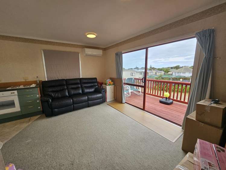 11 Matakane Street Waitarere Beach_6