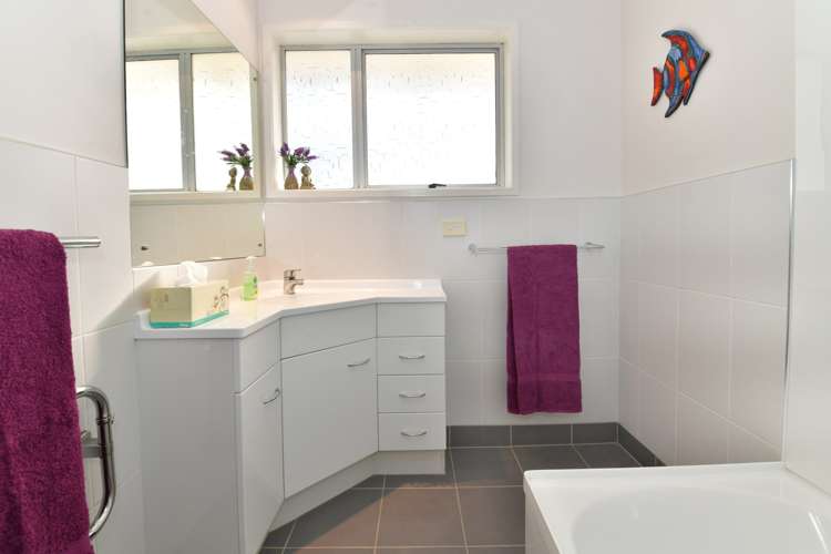 2/111 Florence Avenue Orewa_11