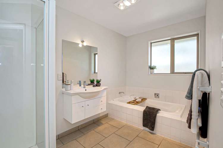 1087 Goulds Road Rolleston_12