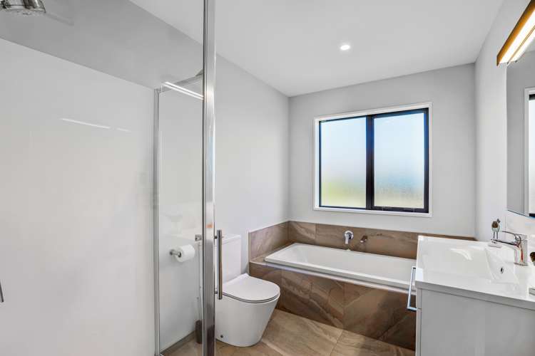 80 Sunline Avenue Lincoln_20