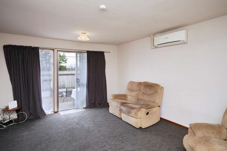 2/26 Hayton Road Wigram_3