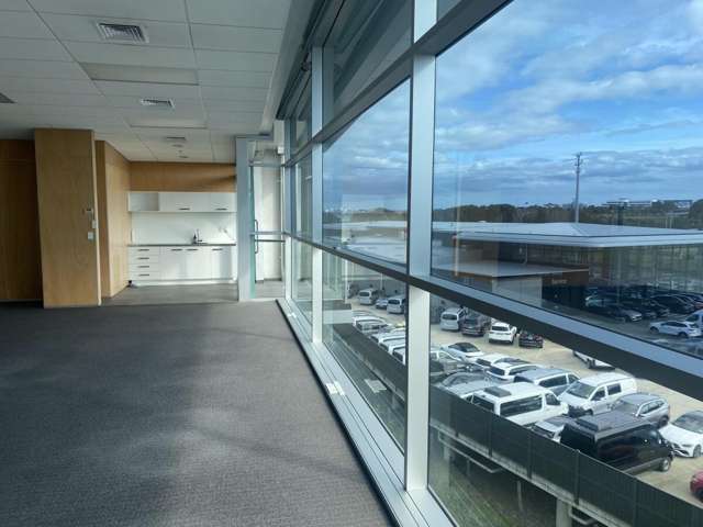 71C Barrys Point Road Takapuna_1