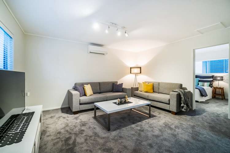 2/5 Marama Street Castor Bay_13