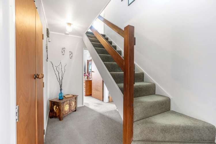 7 Charisma Court Kelvin Grove_18