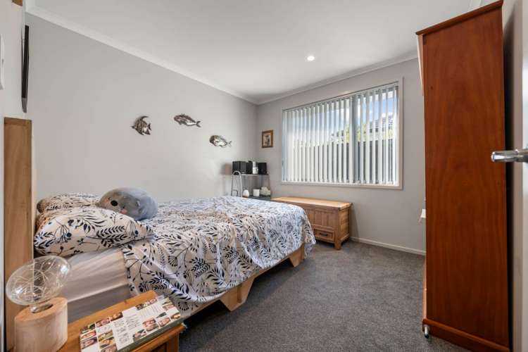 20 Sir Lincoln Drive Kumeu_16