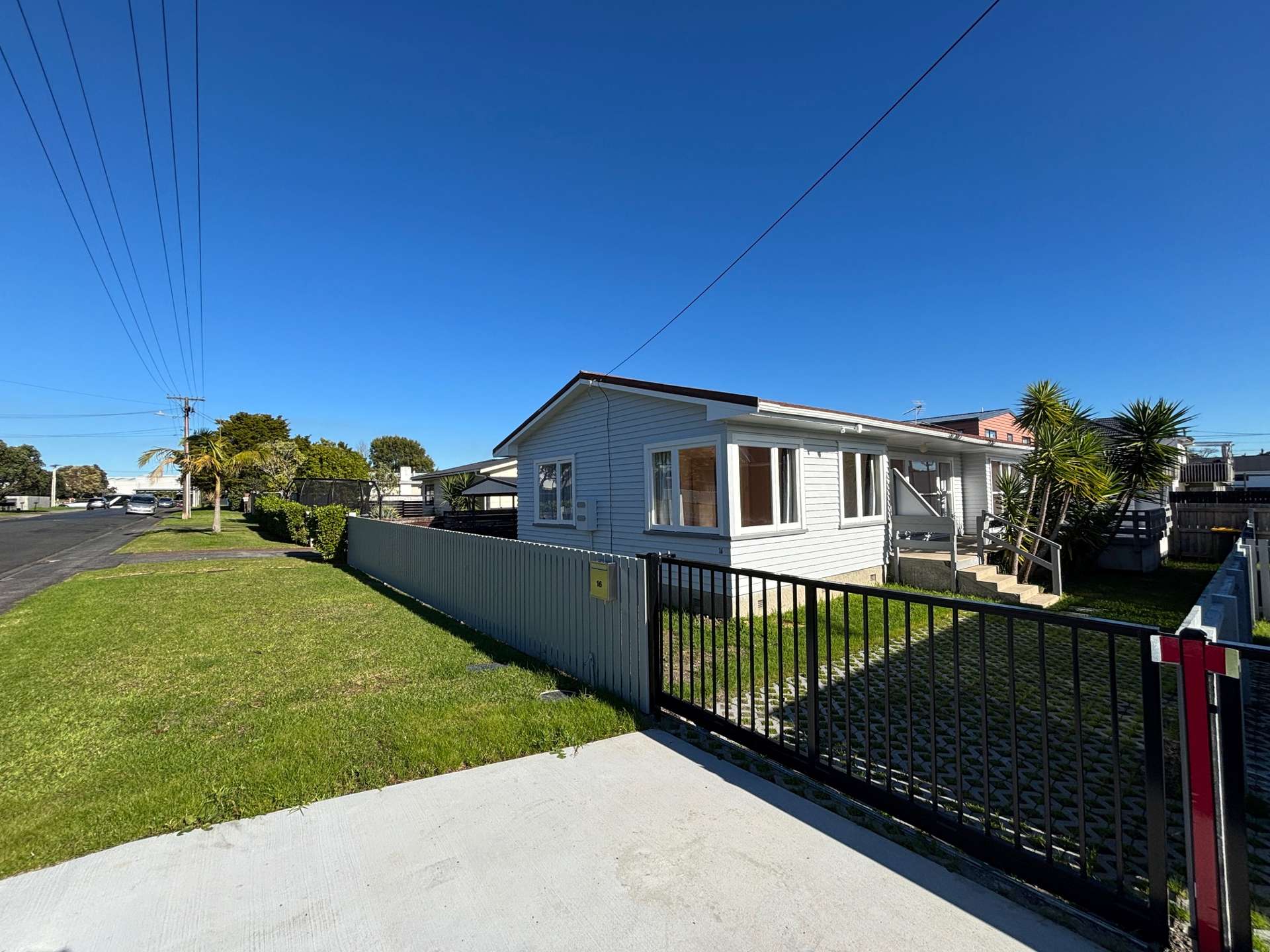 16 Hikurangi Street Te Atatu Peninsula_0