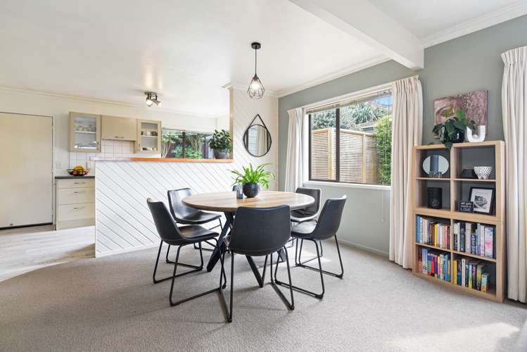 29 Glendale Drive Dinsdale_4