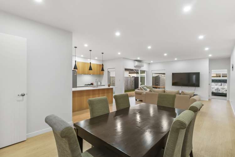 18 Black Beech Crescent Takanini_5