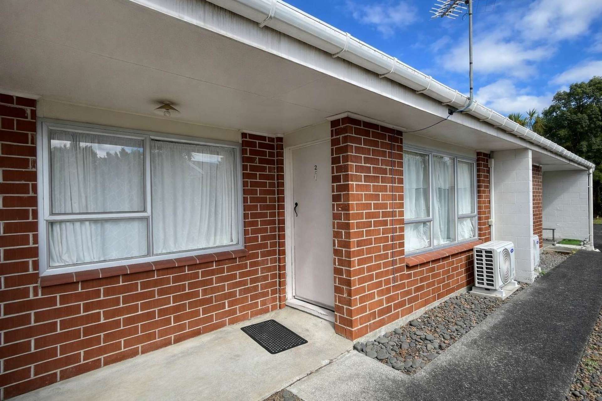 2/13 Koromiko Street New Lynn_0