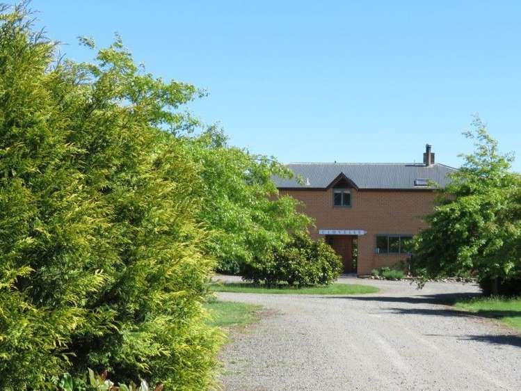 2730 South Eyre Road West Eyreton_2