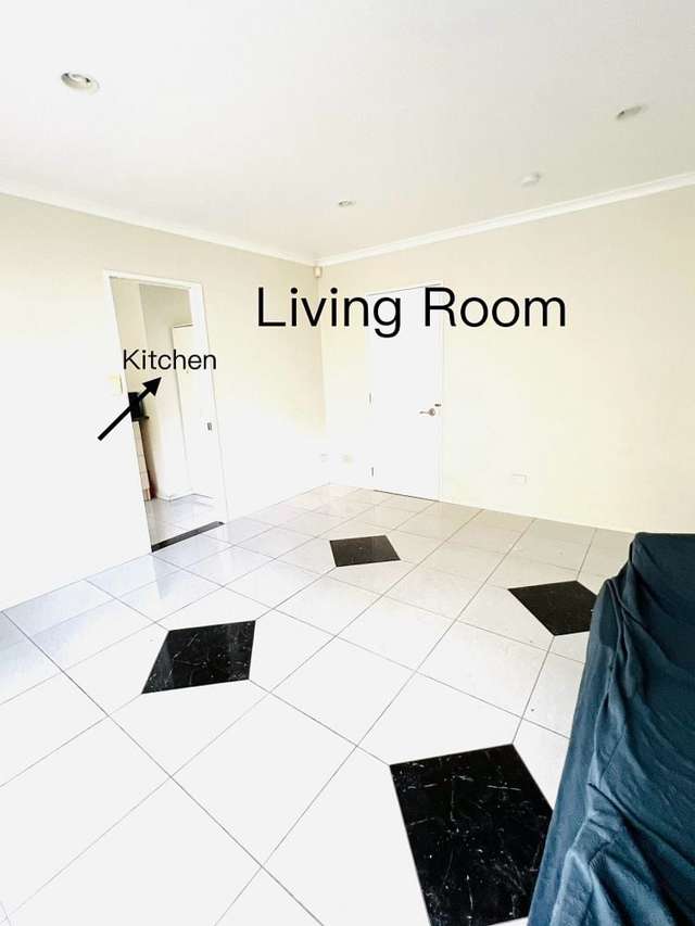 102 Middlefield Drive Flat Bush_4