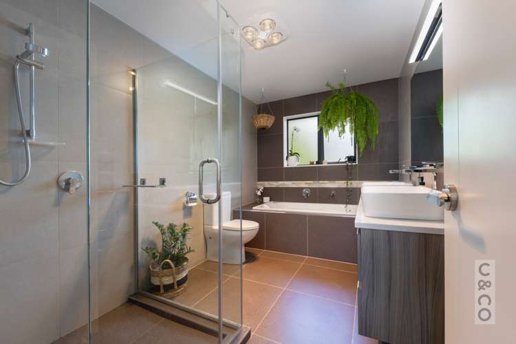 1 Duchess Way Riverhead_25