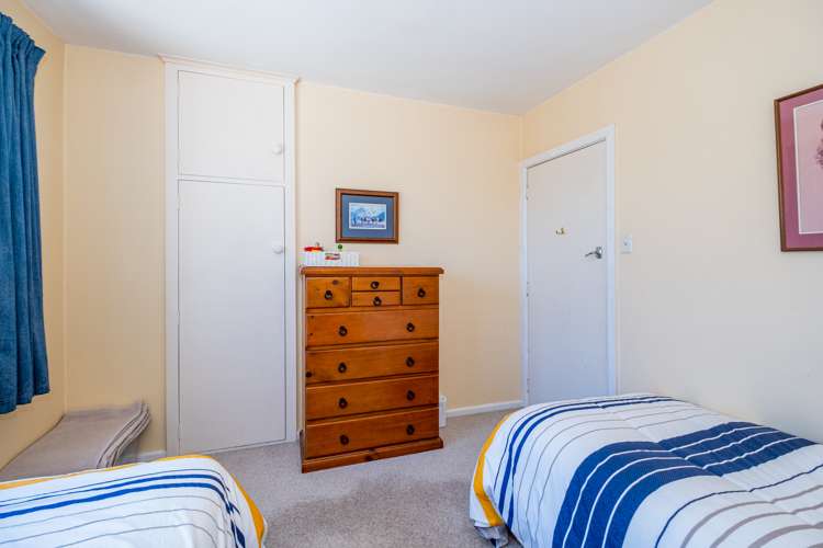 126 Pages Road Marchwiel_12