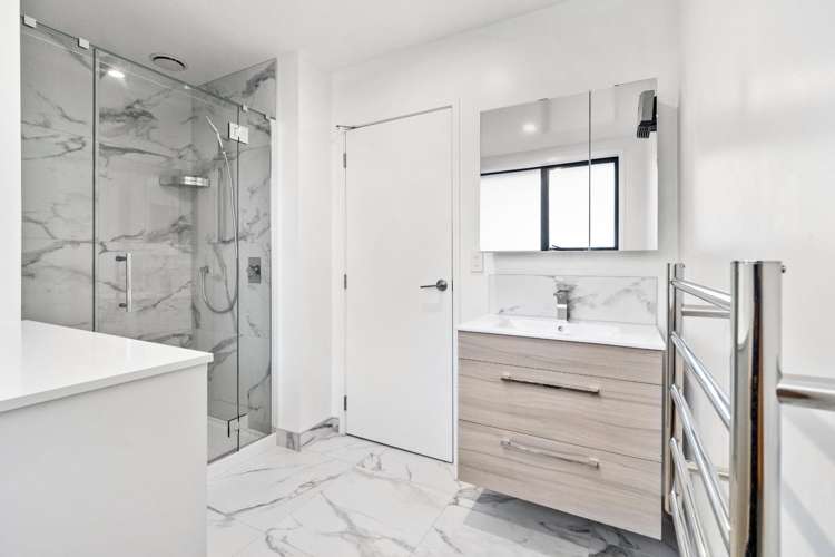 10/10 Wilsher Crescent 11401_7