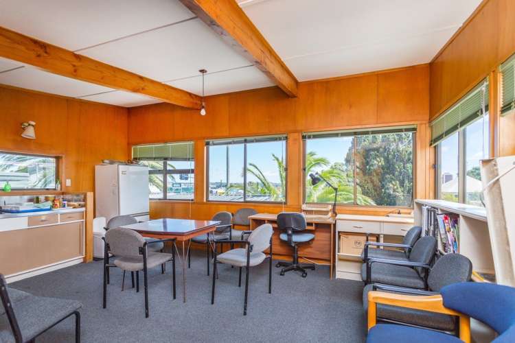 308 Lake Road Hauraki_14