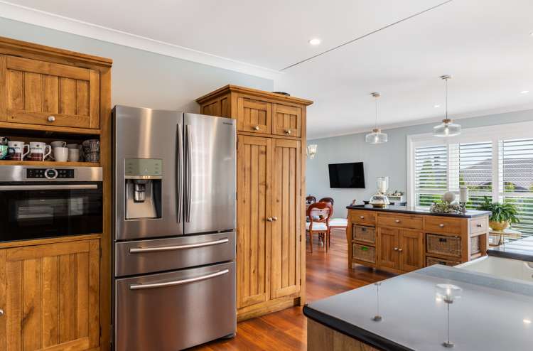 35 Coprosma Crescent Waipahihi_16