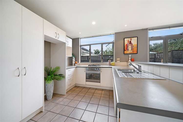 22m Mead Street Avondale_12