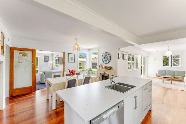 41 Cumming Street Okato_9