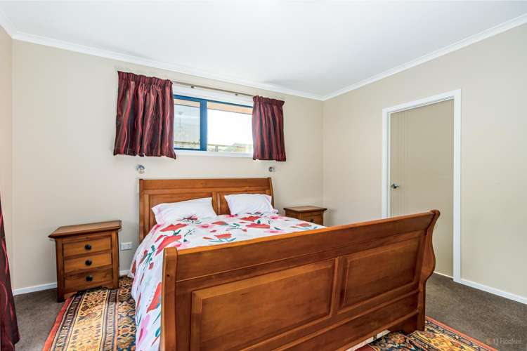 1 Eric Batchelor Place Waimate_14