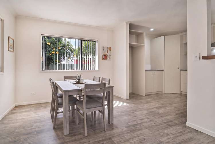 703A Whitehead Road_5
