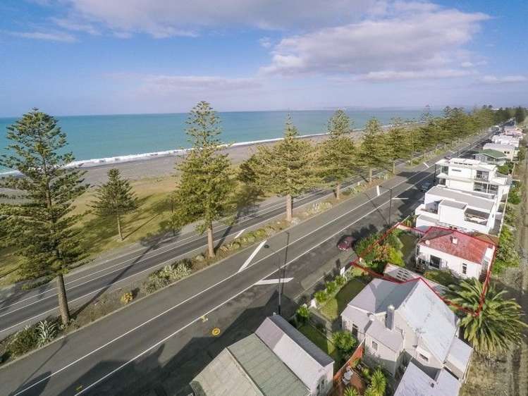 609 Marine Parade Napier South_0