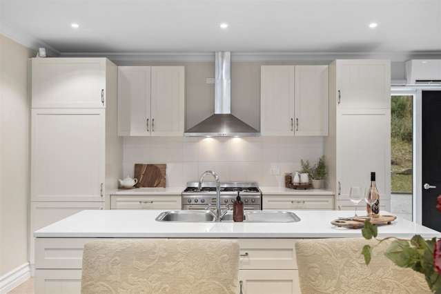 Villa 3/70 Lake Esplanade Queenstown_1