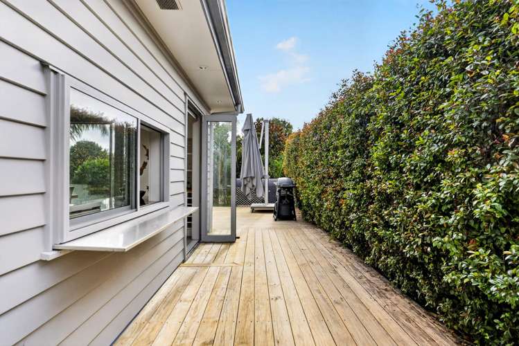 6 Giarni Place Karaka_63