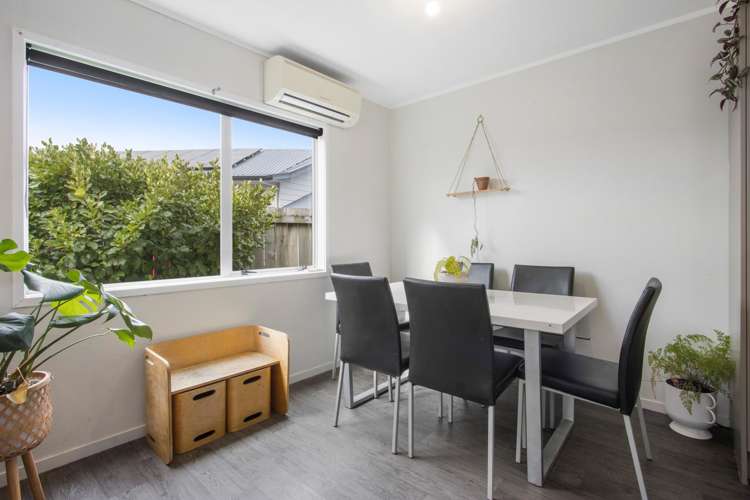 94 Barry Road_5