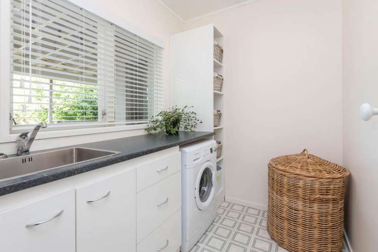 25 Mcmillan Place Mellons Bay_12