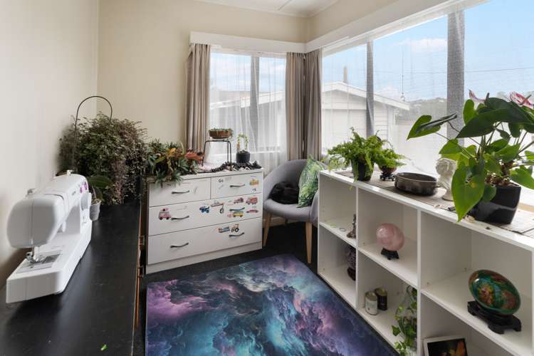 244 Saint Vincent Street Toi Toi_11