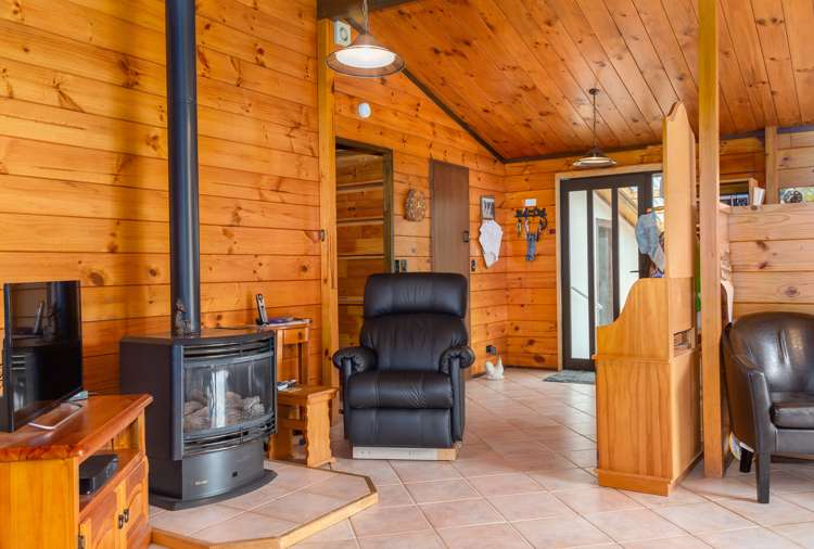 236 Murphys Line Featherston_5