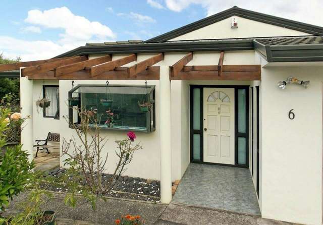 6 Jana Place Mount Roskill_1