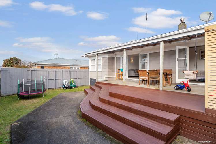 17 Russell Avenue Pukekohe_15