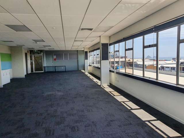 Premium Top Floor Office For Lease