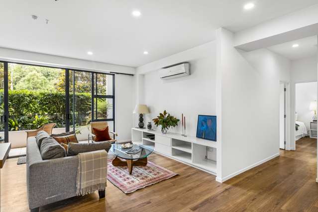 Property Vacant - pet friendly too!