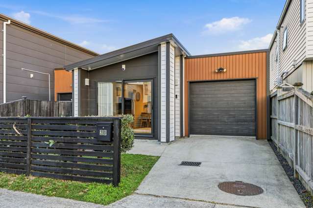 Standalone - Kauri Flat School Zone !! Must Sell !
