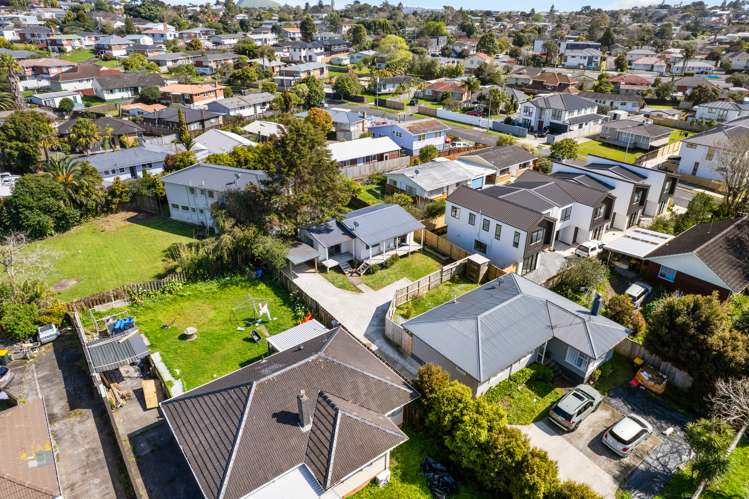 15a Gossamer Drive Pakuranga Heights_15