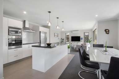 8 Gleneagles Drive_1