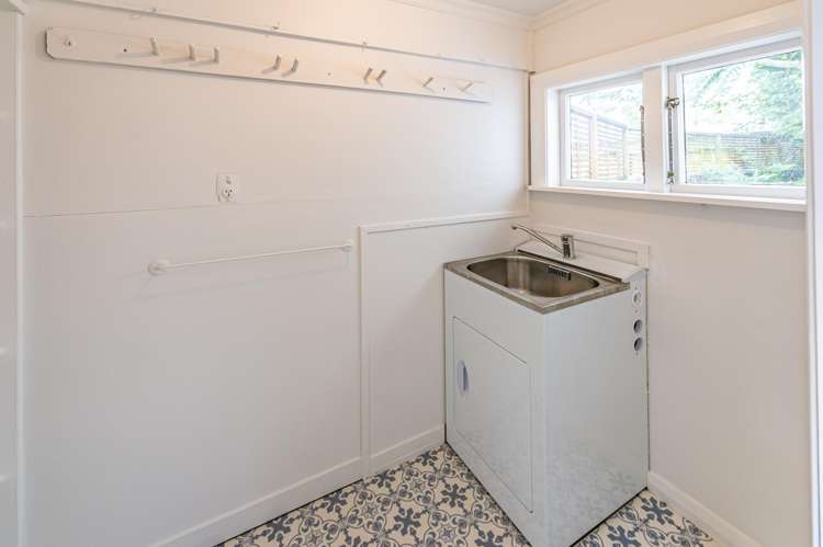 35 Halswell Street Wanganui Central_24