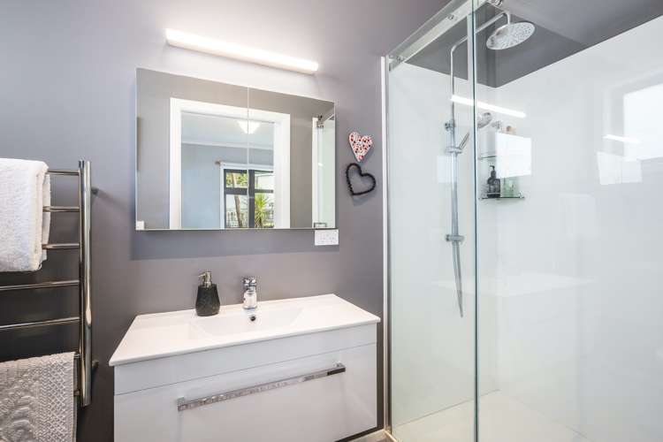 38 Oroua Street Eastbourne_17