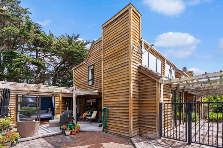 401 Redoubt Road Totara Park_13