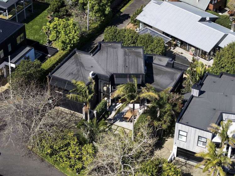 1/142 Upland Road Remuera_32