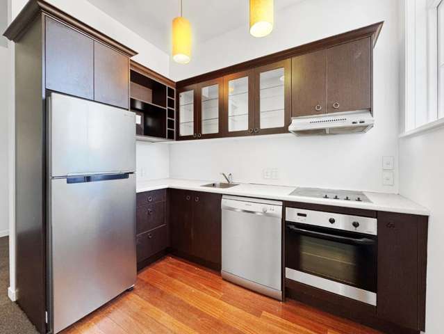 11/30 Hanson Street Mount Cook_4