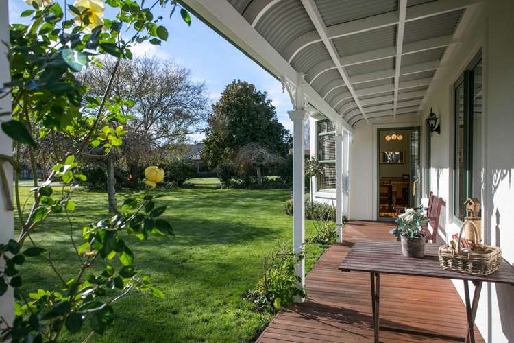 19 Cowley Drive Leamington_17